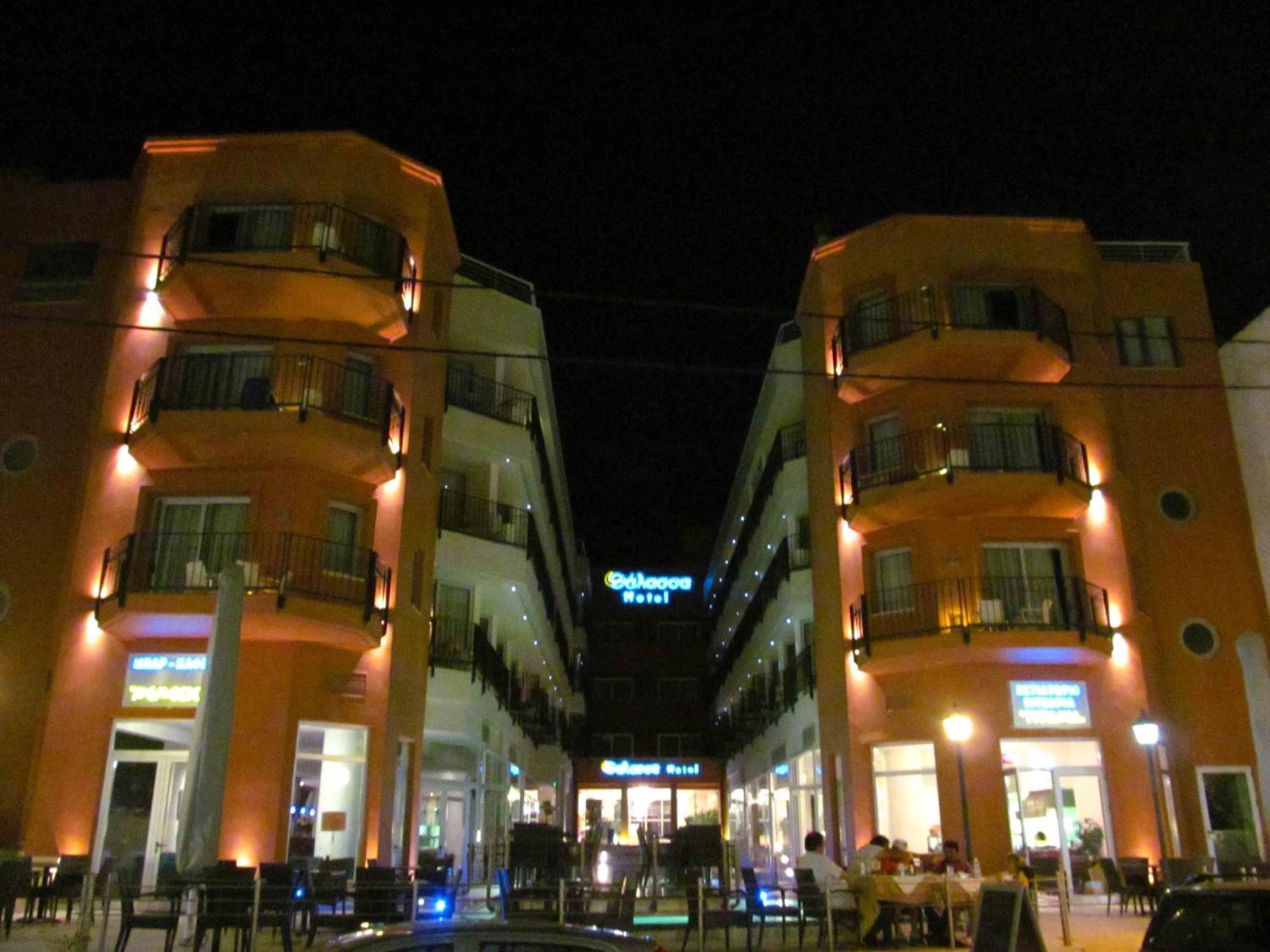 Thalassa Hotel Loutra Edipsou  Buitenkant foto