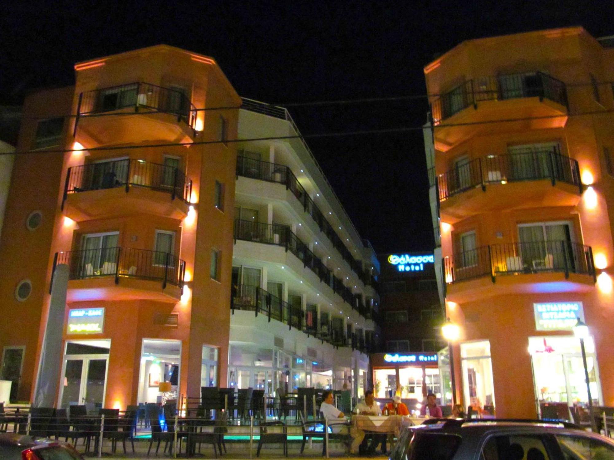 Thalassa Hotel Loutra Edipsou  Buitenkant foto