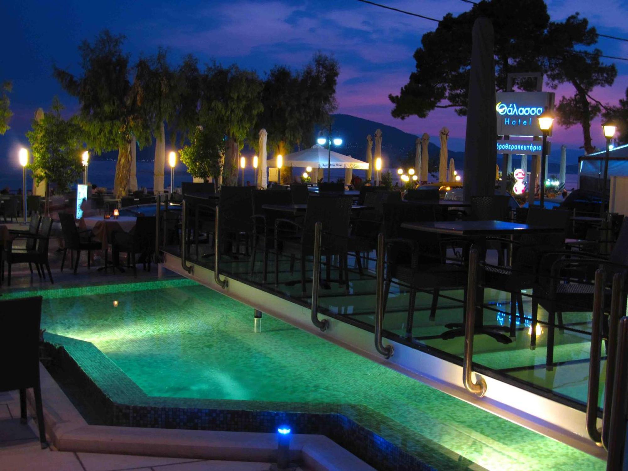 Thalassa Hotel Loutra Edipsou  Buitenkant foto