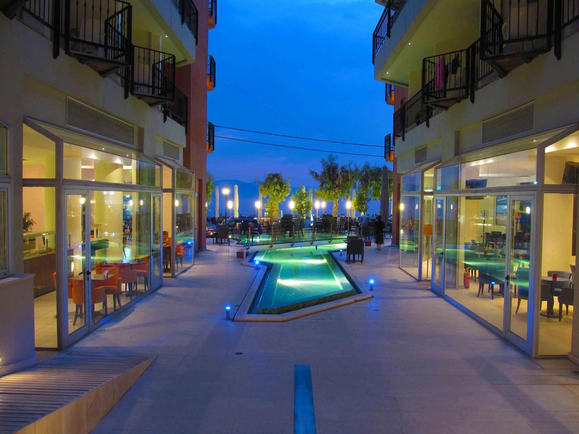 Thalassa Hotel Loutra Edipsou  Buitenkant foto